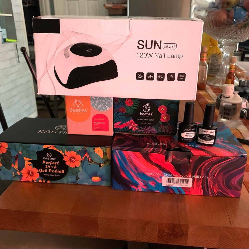 nail uv lamp & nail polish bundle